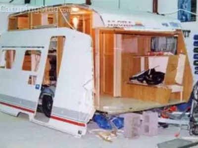 MANUFACTURE OF A CARAVAN