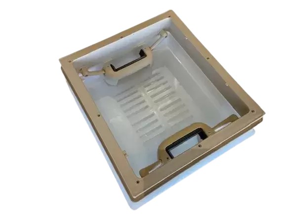 Claraboya con 2 asas MPK 32x36 para caravanas, autocaravanas y camper.