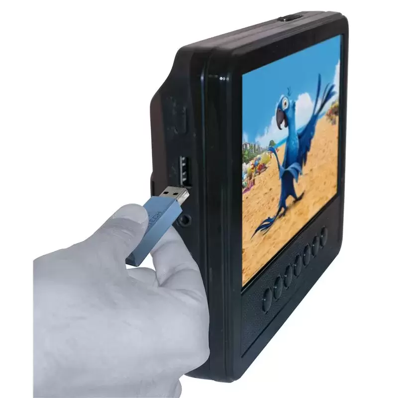 DVD portátil de 9" ideal entretenimiento niños para viajes en caravanas, autocaravanas, camper y 4x4 overland.